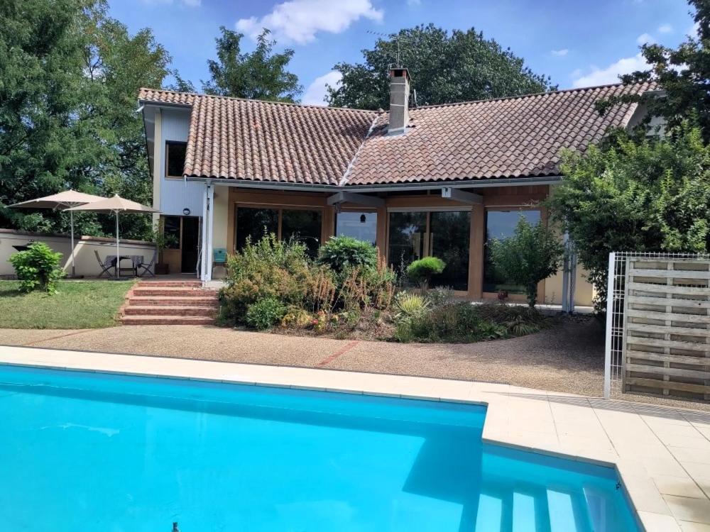 B&B Chez Frederique Et Norbert Mogneneins Екстериор снимка